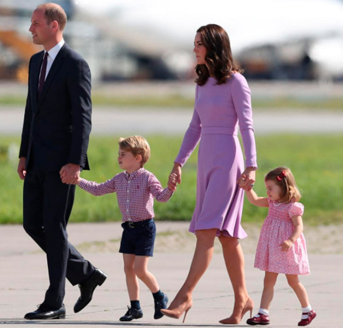 Terceira gravidez de Kate Middleton estaria sendo a mais complicada