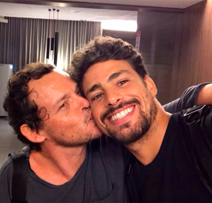 Cauã Reymond e Matheus Nachtergaele farão cena de sexo em filme, segundo jornal