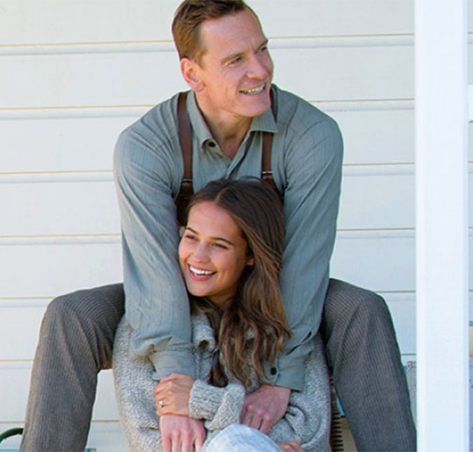 Após se casarem em segredo, Alicia Vikander e Michael Fassbender viajam para a Itália!