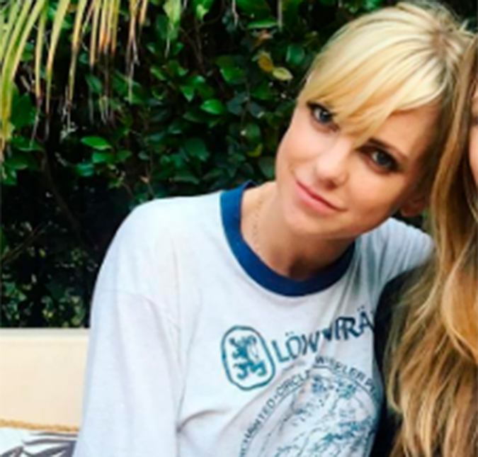 Ex-esposa de Chris Pratt, Anna Faris estaria namorando cinegrafista, diz <i>site</i>