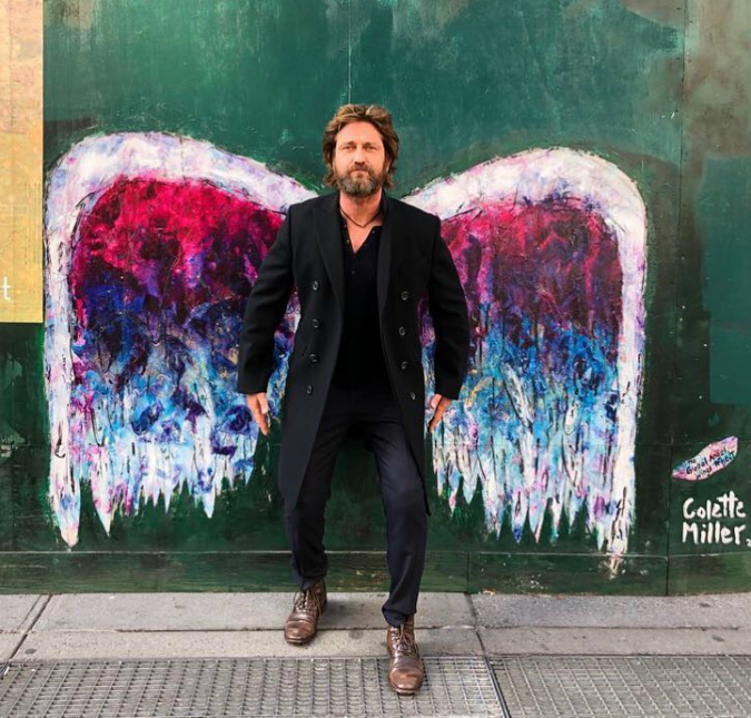 Gerard Butler revela ter sido hospitalizado duas vezes por injetar veneno de abelha no corpo, entenda!