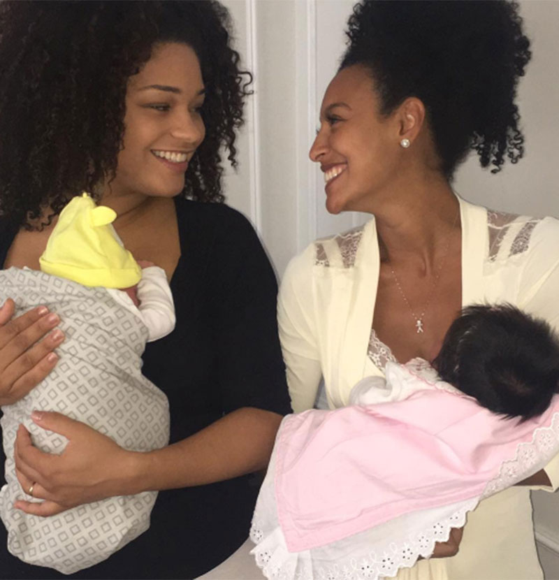 Juliana Alves e Sheron Menezzes posam com os filhos: <i>Muito amor</i>