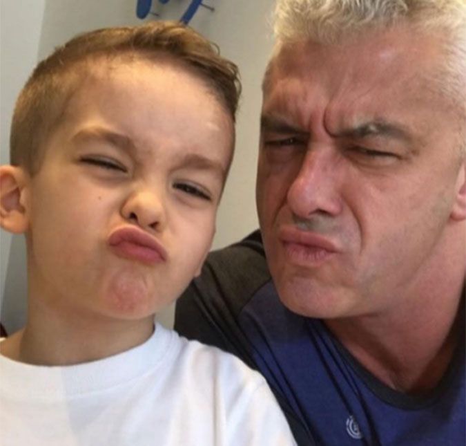 Ana Hickmann certa vez publicou um clique em que o filho e o marido, Alexandre Correa, aparecem fazendo a mesma careta. Na legenda, a apresentadora escreveu: Marrento e Marrentinho. Os homens da minha vida!!! Nos comentários os seguidores falaram sobre a semelhança dos dois: Cópia do pai, escreveu um deles.