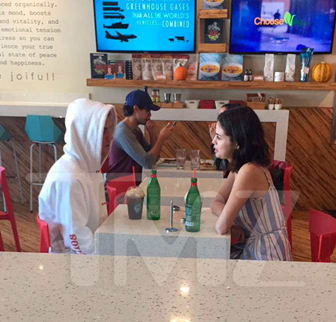 Família de Selena Gomez não irá aceitar Justin Bieber de volta, diz <i>site</i>