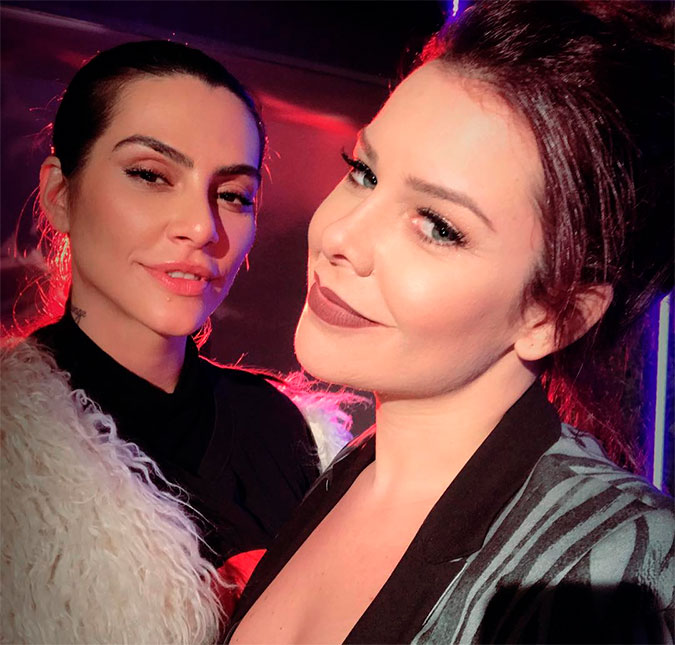 Fernanda Souza tieta Cleo Pires: <i>Já era fã, virei a dona do fã clube!</i>