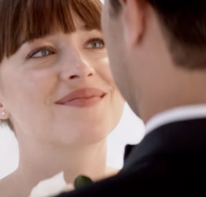 Anastasia e Christian Grey se casam em novo <i>trailer</i> de <i>Cinquenta Tons de Liberdade</i>