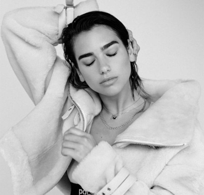 Dua Lipa teria se assustado com abordagem em aeroporto e chorado ao chegar ao Brasil, entenda!