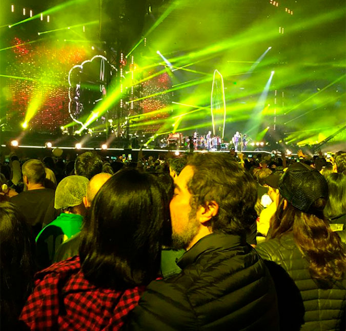 Após vencer câncer, esposa de Marcos Mion pediu para ir ao show do <i>Coldplay</i>: <i>Para comemorar minha vida!</i>