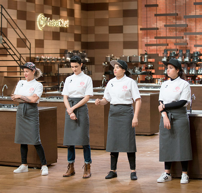 No <I>MasterChef Profissionais</I>, participantes usam bonés em homenagem a Ravi, último eliminado