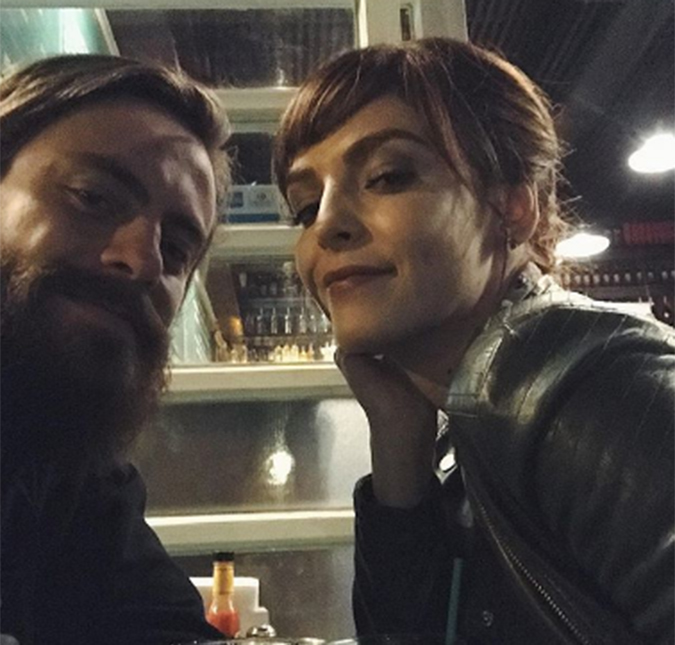Titi Müller e Tomas Bertoni, guitarrista da <i>Scalene</i>, estão namorando