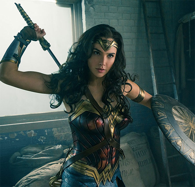Gal Gadot ameaça sair de <i>Mulher Maravilha 2</i> caso diretor acusado de assédio não seja demitido