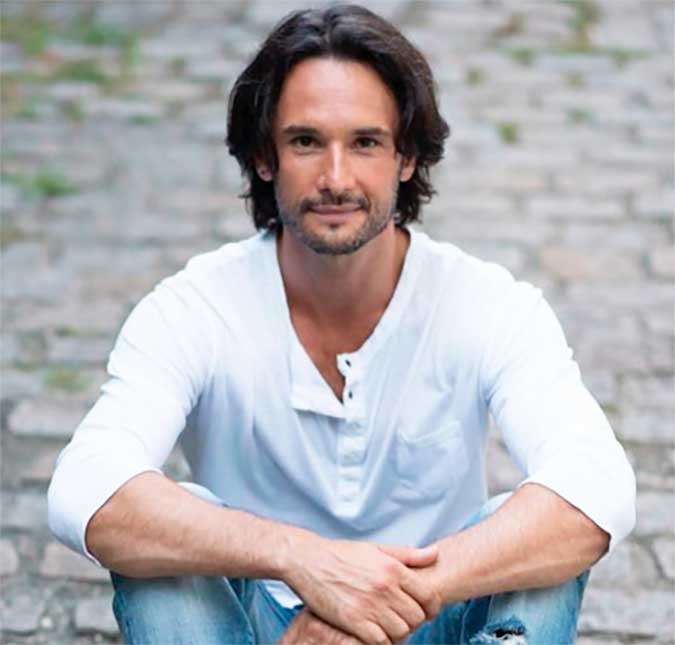 Rodrigo Santoro estará no <i>Emmy Internacional</i> com equipe de <i>Velho Chico</i>