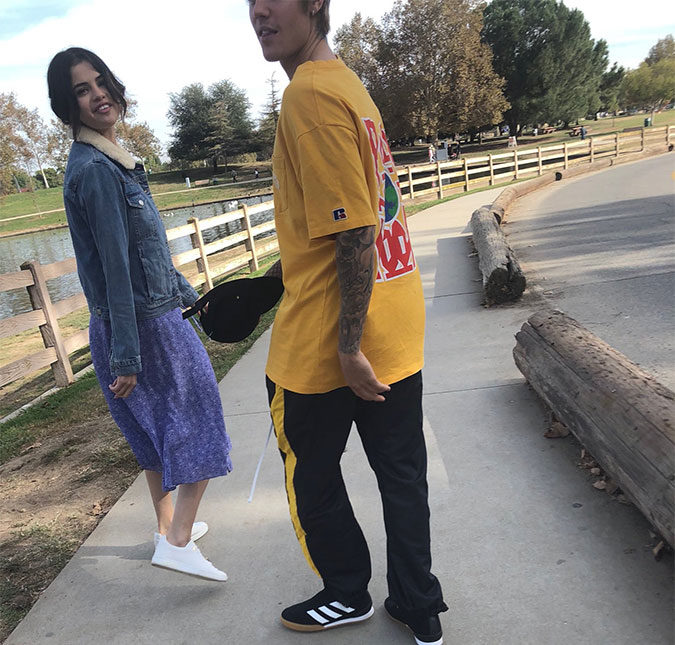 Selena Gomez e Justin Bieber são vistos juntos novamente em clique feito por fã, confira!