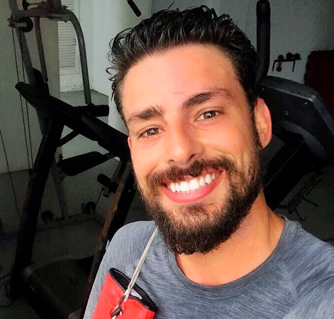 Cauã Reymond conta como envelheceu para viver pai de Gabriel Leone em filme