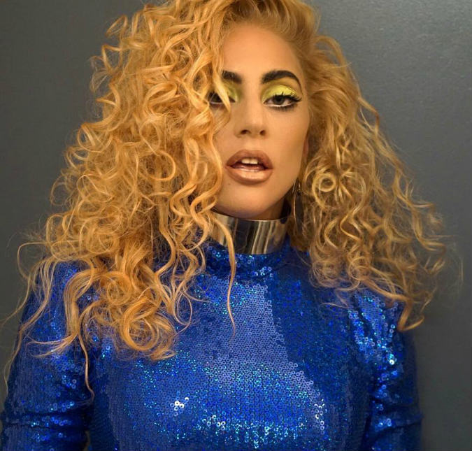 Lady Gaga é comprada com Joelma após repaginada no visual!