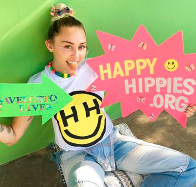 Em 2014, a cantora fundou a Happy Hippie Foundation, uma organização que tem como objetivo ajudar os jovens desabrigados, pessoas do grupo LGBT e qualquer um que estiver em uma situação de vulnerabilidade. Foi o pontapé inicial para sua mudança. Em 2014, a cantora fundou a Happy Hippie Foundation, uma organização que tem como objetivo ajudar os jovens desabrigados, pessoas do grupo LGBT e qualquer um que estiver em uma situação de vulnerabilidade. Foi o pontapé inicial para sua mudança.