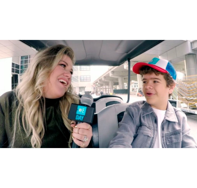 Gaten Matarazzo canta <I>We Are The Champions</I> com Kelly Clarkson, assista!