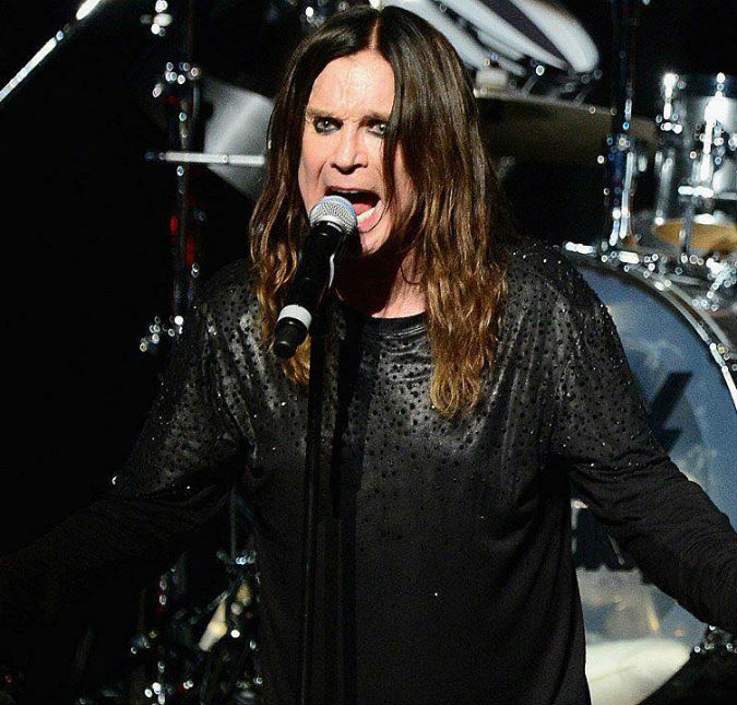 Por suspeita de traição, Ozzy Osbourne se separa de sua mulher