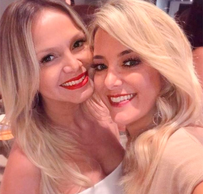 Eliana não vai à casamento de Ticiane Pinheiro e Cesar Tralli: <I>Estou aqui ao lado da minha bebezinha</I>