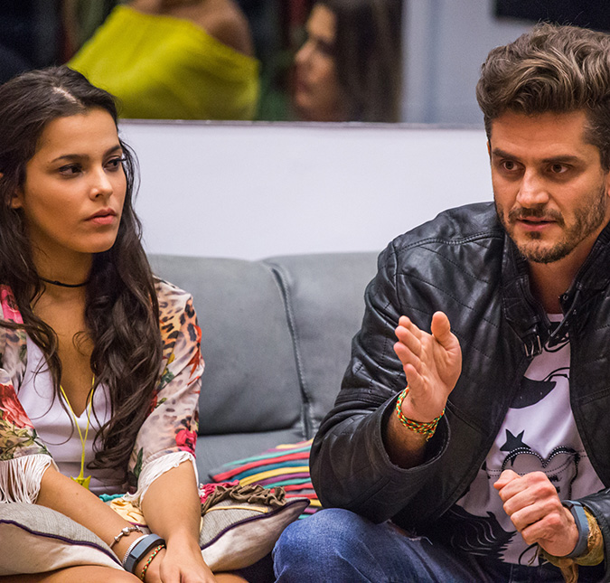 Em <I>A Fazenda</I>, Marcos manda mensagem para Emilly: <I>- Você podia ter ficado com os dois, mas preferiu só o prêmio</I>