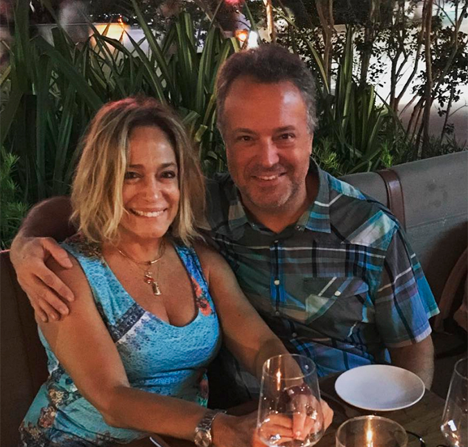 Susana Vieira e filho curtem férias juntos e são confundidos como um casal