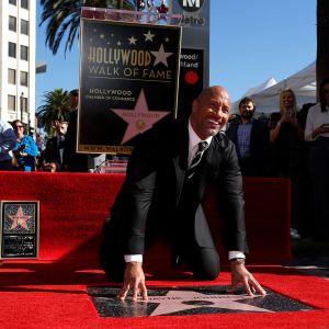 Dwayne Johnson, o The Rock, impressiona fãs com veias saltadas nas