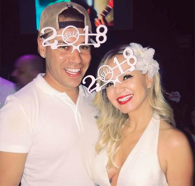Eliana já está em clima de <i>Réveillon: Ano difícil, mas vencemos! Que venha 2018!</i>