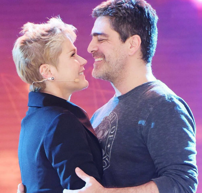 Junno Andrade celebra cinco anos de namoro com Xuxa Meneghel: <i>Só o começo da nossa eternidade</i>