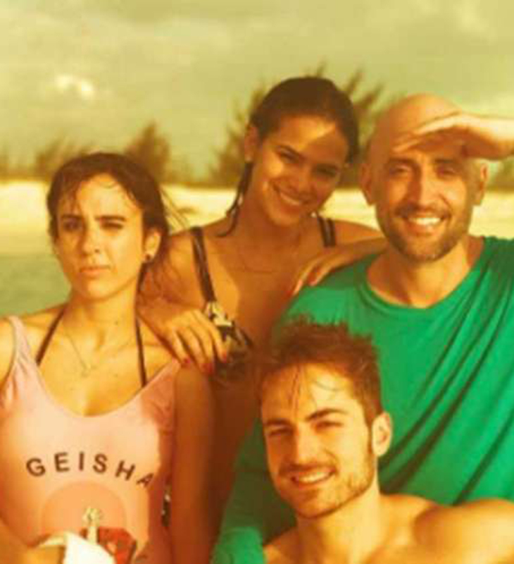 Bruna Marquezine em viagem com Tatá Werneck e Paulo Gustavo
