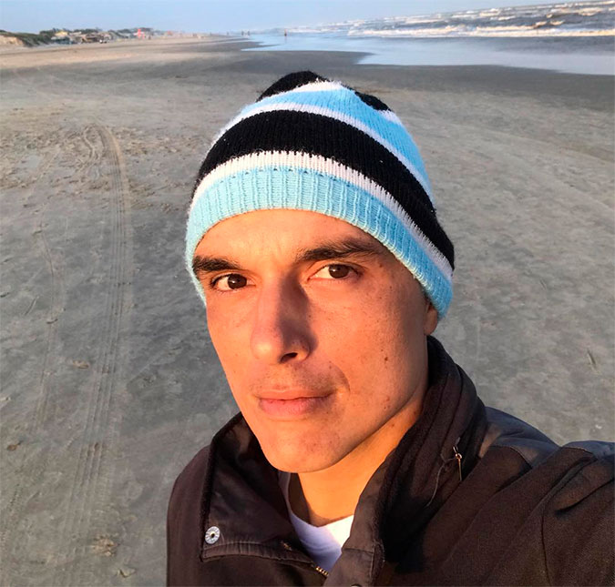 Em luta cotra o câncer, Léo Rosa manda mensagem aos fãs: - <i>Morrendo de saudades</i>, assista ao vídeo