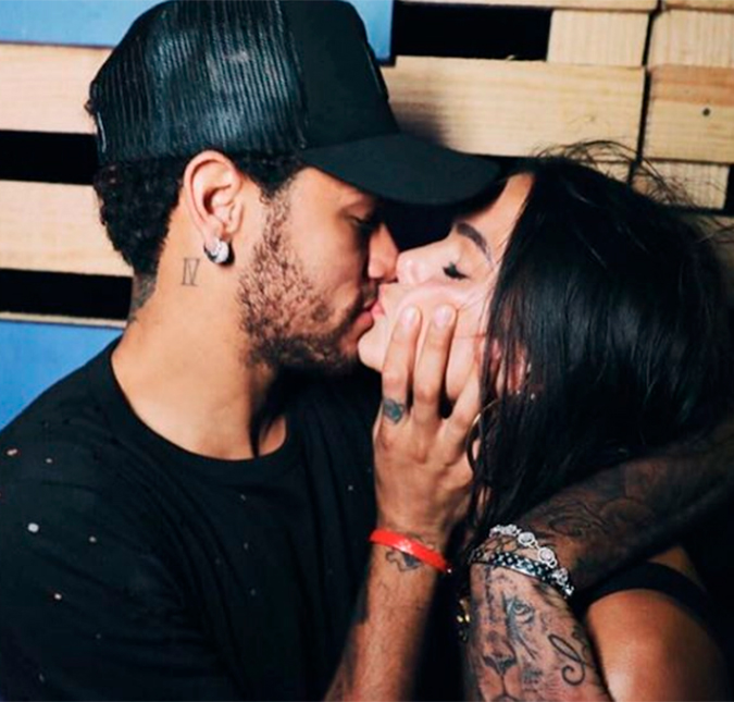 Neymar desmente que mãe e irmã não apoiam namoro com Bruna Marquezine