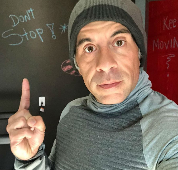 Leandro Hassum dispara:<i> - Descobri minha melhor versão</I> após perder 62 quilos, vem ver!