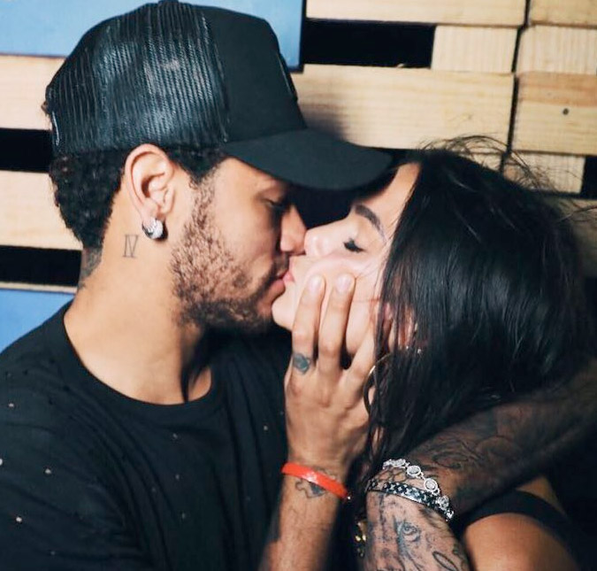 Bruna Marquezine revela que Neymar sente ciúmes de cenas românticas em <i>Deus Salve o Rei</i>!