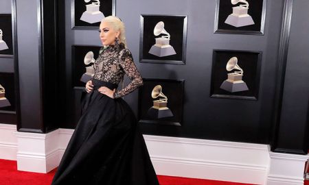 Confira os dez melhores <i>looks</i> que cruzaram o tapete vermelho do <i>Grammy 2018</i>!