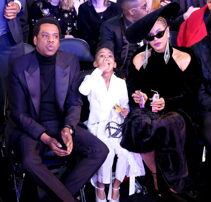 Beyoncé segurando guloseimas para Blue Ivy durante o <i>Grammy 2018</i> dá o que falar!