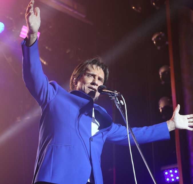 Roberto Carlos fala sobre <I>nudes: - Continuo recebendo e continuo guardando!</i>