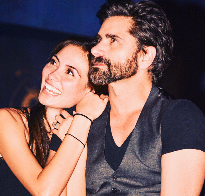 John Stamos, de <i>Três é Demais</i>, se casa na Califórnia com Caitlin McHugh