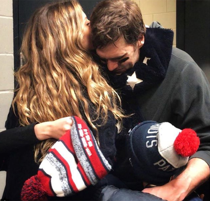 Gisele Bündchen rebate críticas após escrever texto para explicar derrota de Tom Brady para os filhos