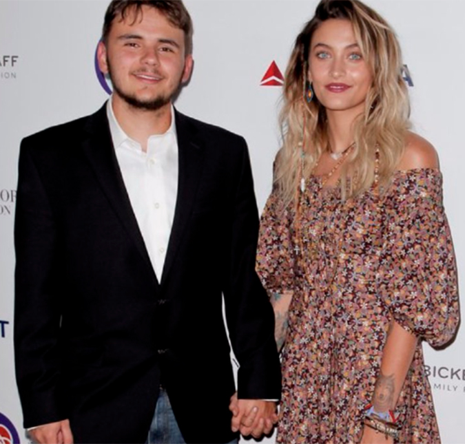Paris Jackson compartilha raro vídeo caseiro da infância, assista!