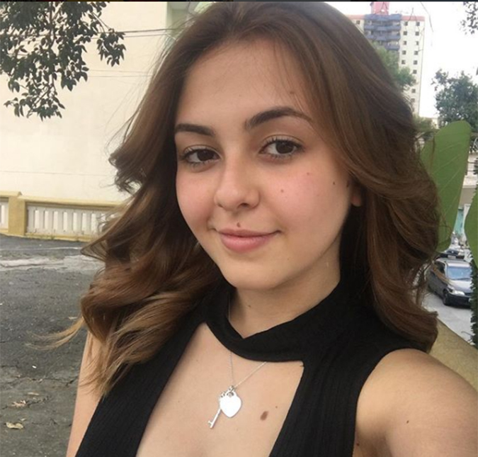 Klara Castanho sobre medo no Carnaval: - <i>Fui de pochete e com um cadeado</i>