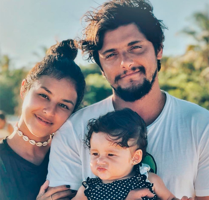 Bruno Gissoni pesquisa preço de móveis para se mudar com Yanna Lavigne e a filha, Madalena, diz jornal