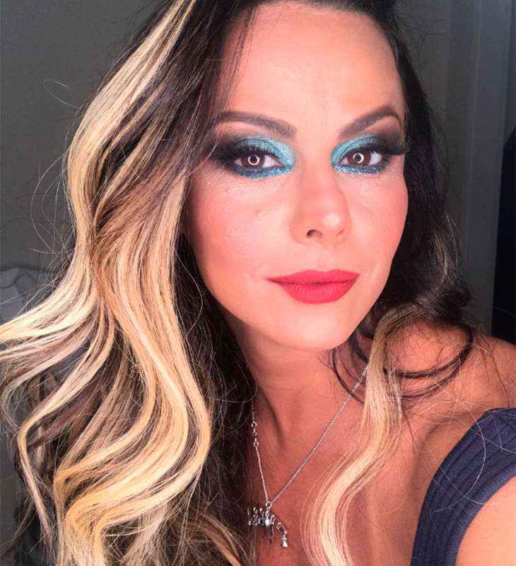 Saiba tudo sobre a carreira de Viviane Araújo! - Estrelando