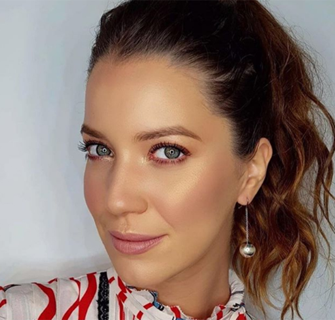 Após assumir namoro, Nathalia Dill dispara: - <i>A sociedade ainda atrela a felicidade da mulher ao casamento</i>