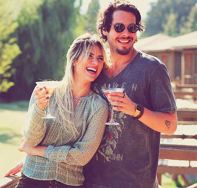 Giovanna Ewbank posa com o irmão e revela: <I>Minha mãe chorava quando me separei do Bruno Gagliasso</i>
