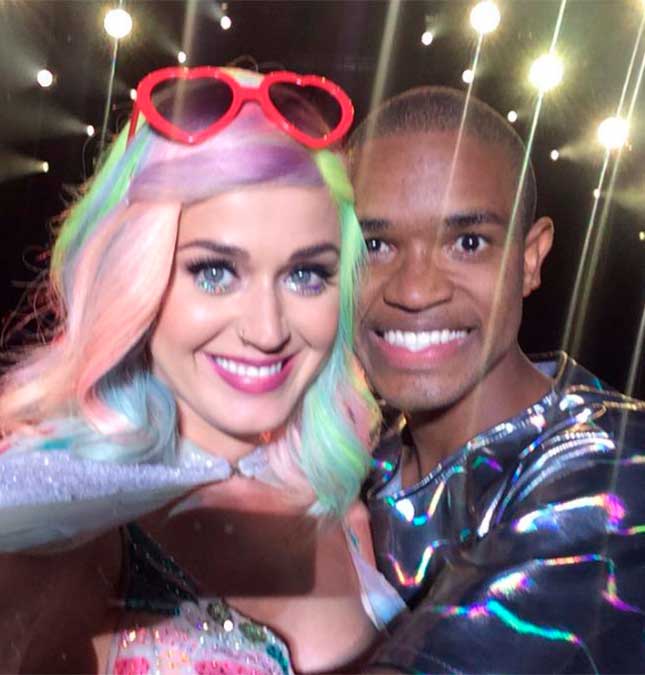 Katy Perry reconhece fã que chamou ao palco em 2015 e ele se pronuncia: <I>Estou chocado</i>