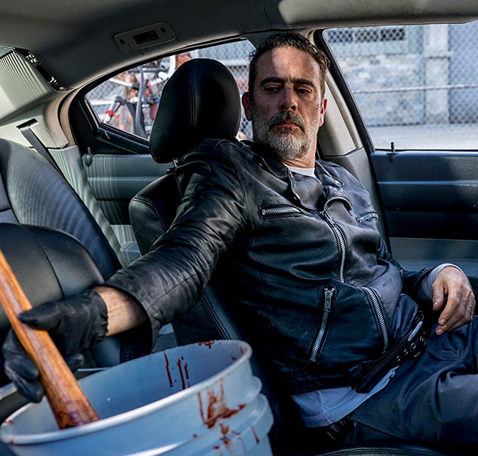 Rick e Negan protagonizam luta épica em último episódio de <I>The Walking Dead</I>, saiba mais!