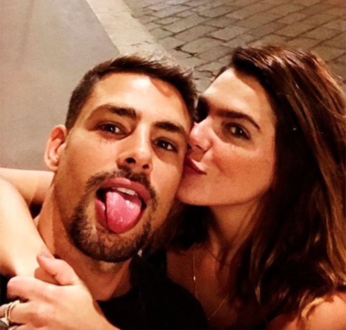 Cauã Reymond e Mariana Goldfarb são vistos juntos em academia, diz colunista