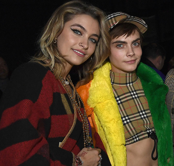 Paris Jackson implora para que a tia, Janet Jackson, a ajude a assumir seu namoro com Cara Delevingne