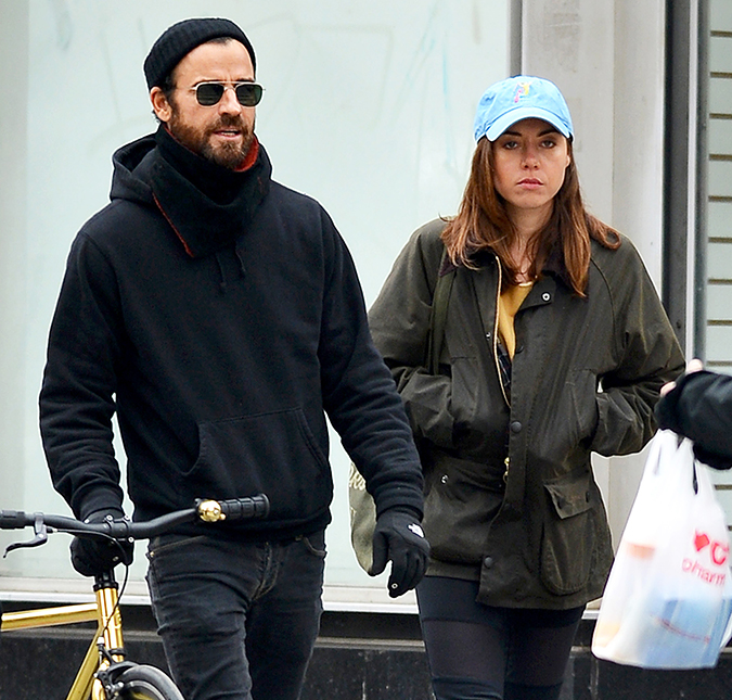 Justin Theroux e Aubrey Plaza são vistos juntos em Nova York