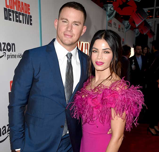 Após anúncio de fim de casamento, Channing Tatum ainda exibe aliança